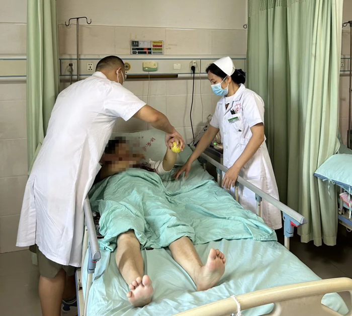 创伤中心 | 融安县人民医院创伤救治中心成功救治一名严重多发伤患者